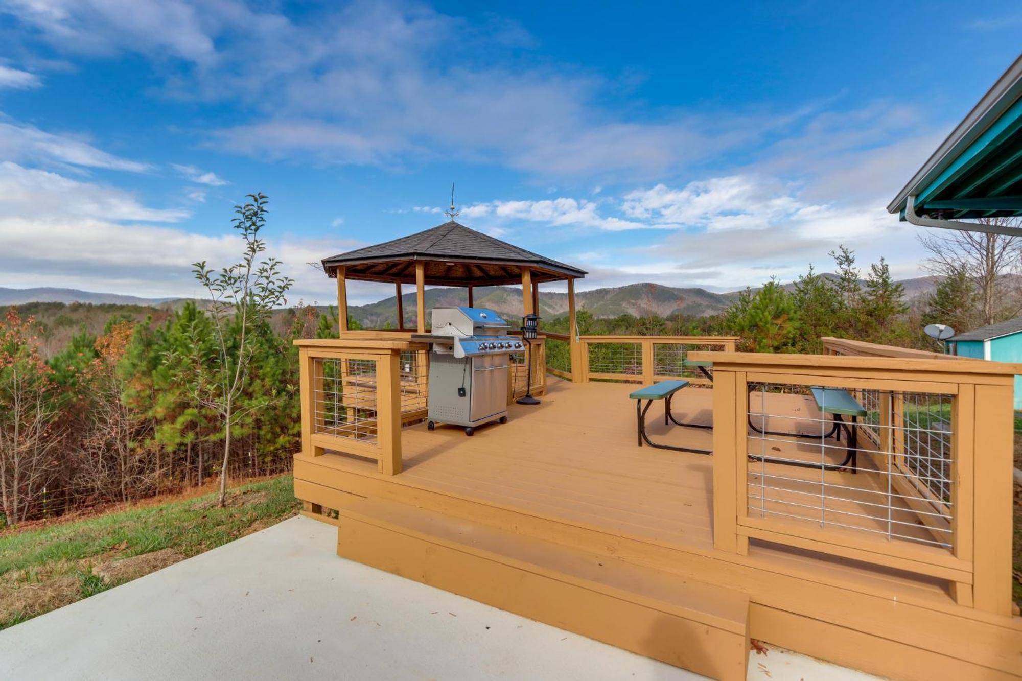 Stunning Copperhill Retreat With Mountain Views! Villa Exterior photo